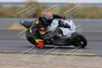 media/Jan-14-2023-SoCal Trackdays (Sat) [[497694156f]]/Turn 11 Inside (950am)/